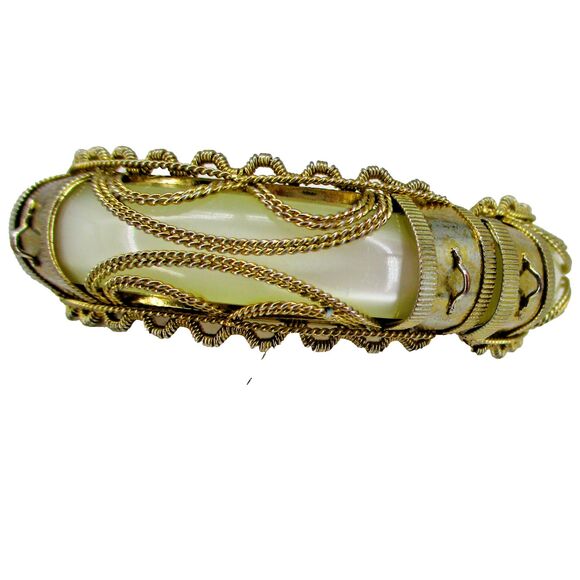 Chunky Ivory Cream Lucite Gold Wire Filigree Hinged Statement Cuff Bracelet VTG - Picture 1 of 9